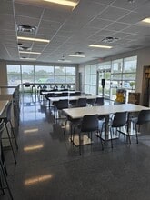 6729 Belvedere Rd, West Palm Beach, FL à louer Photo intérieure– Image 2 sur 4