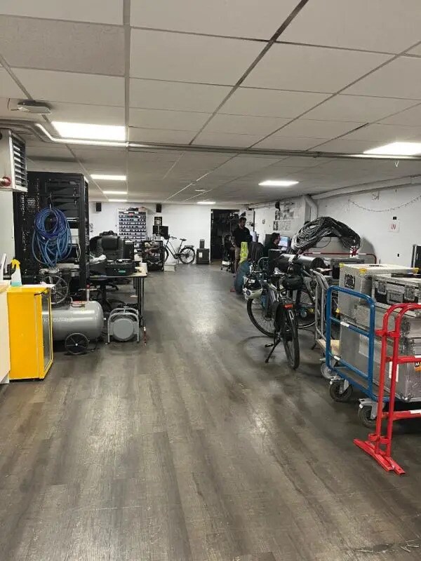 Plus de détails pour 68 Avenue Du Président Wilson, Saint-Denis - Local d'activités à louer