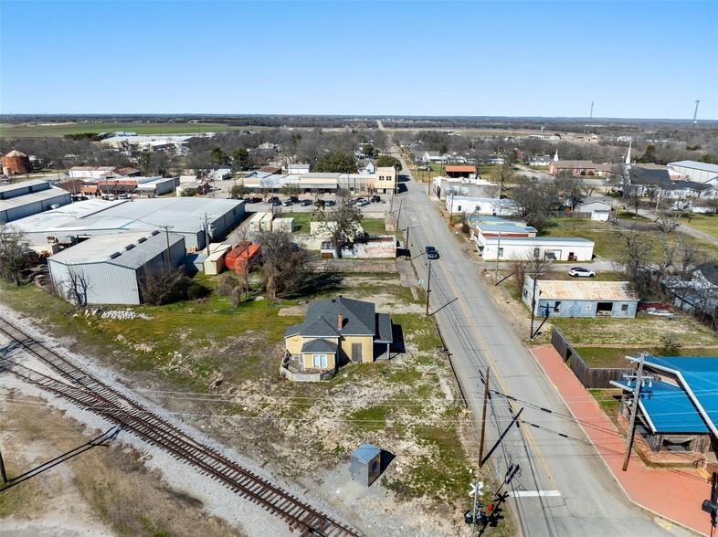106 N Pearl St, Trenton, TX à vendre - Photo de l’immeuble – Image 2 sur 18