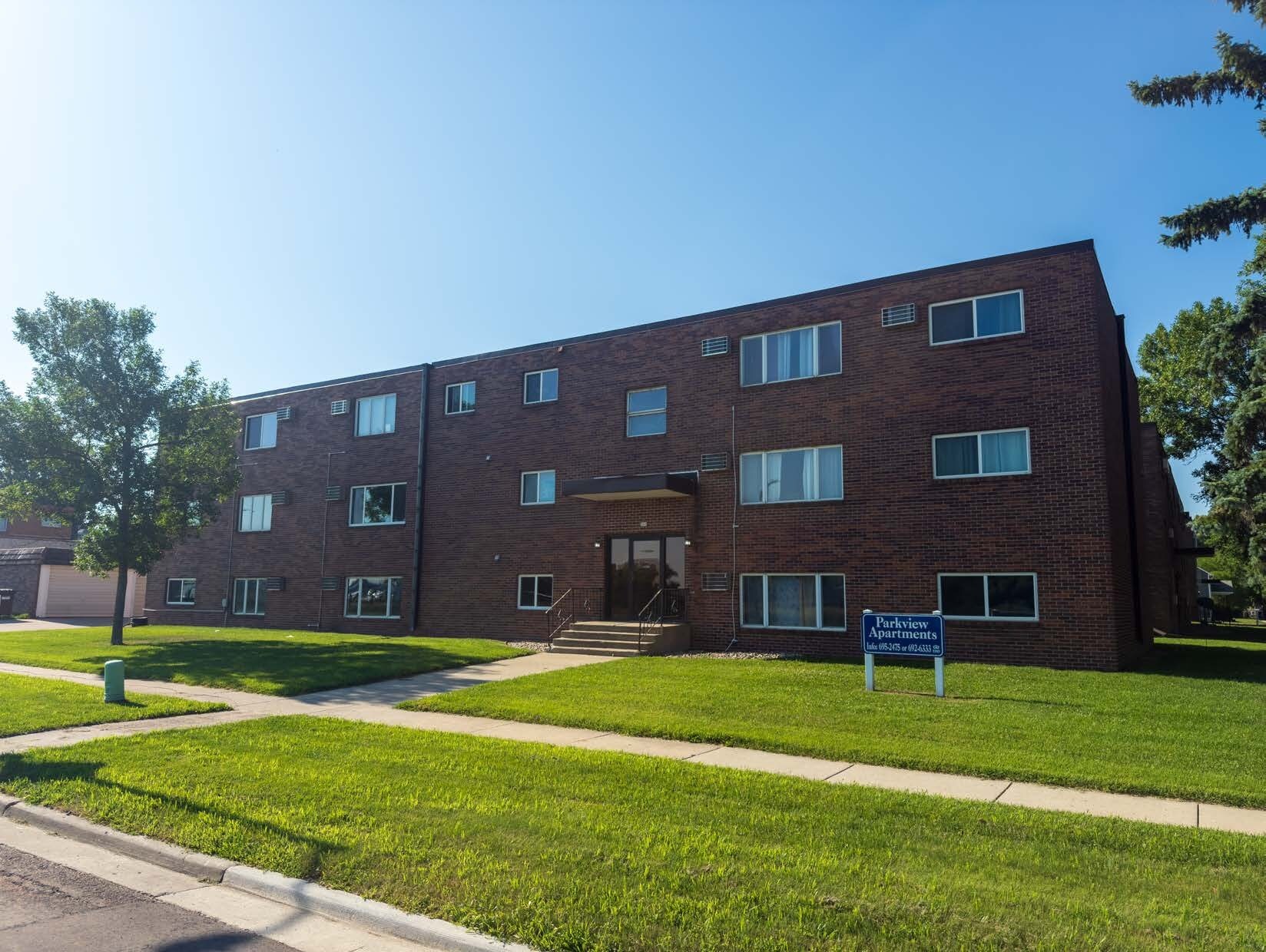 306 11th St, Brookings, SD à vendre Photo principale– Image 1 sur 4