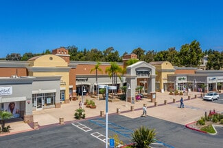 Plus de détails pour 3804-3890 Valley Centre Dr, San Diego, CA - Local commercial à louer