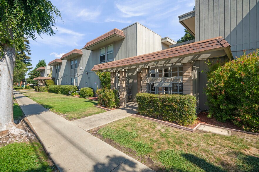3515 Chestnut Ave, Concord, CA à vendre - Photo de l’immeuble – Image 1 sur 37