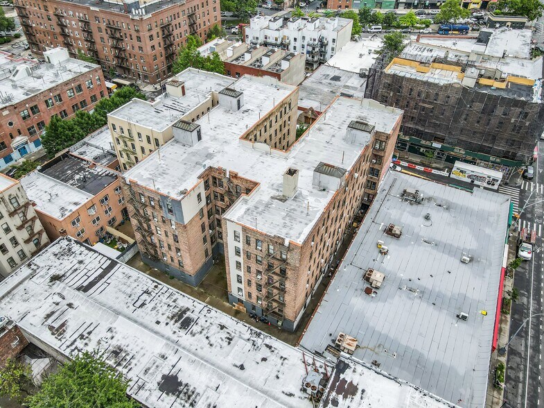 1967-1971 Marmion Ave, Bronx, NY à vendre - Photo de l’immeuble – Image 3 sur 36