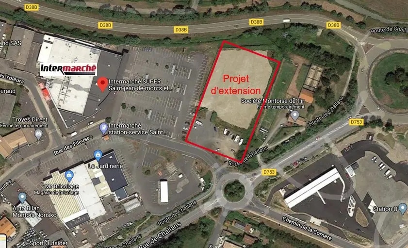 Local commercial dans Saint-Jean-de-Monts à louer Photo de l’immeuble– Image 1 sur 4