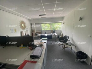 Bureau dans Meylan à louer Photo de l’immeuble– Image 2 sur 6