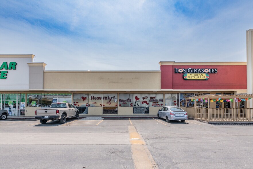 2000-2038 Austin Dr, San Antonio, TX à louer - Photo de l’immeuble – Image 1 sur 16