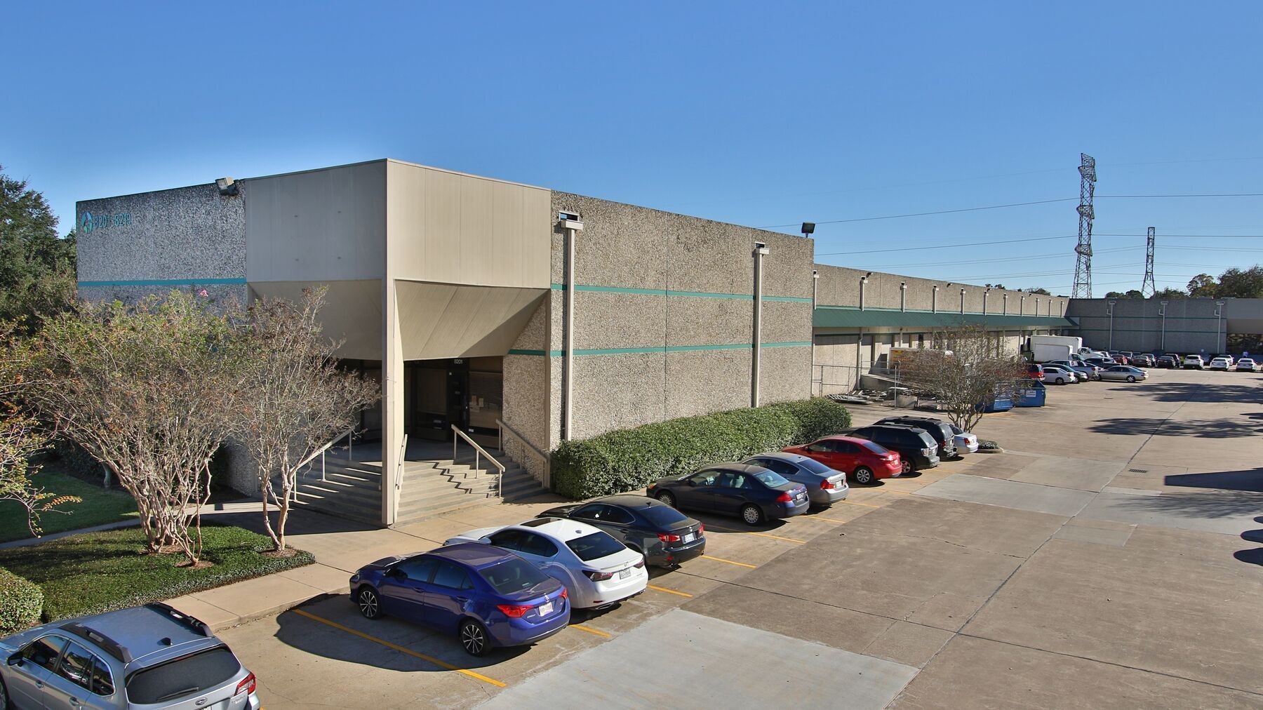8353-8399 Kempwood Dr, Houston, TX à louer Photo de l’immeuble– Image 1 sur 5