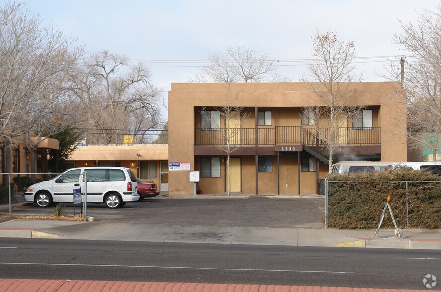 1333-1339 San Mateo Blvd SE, Albuquerque, NM à vendre - Photo de l’immeuble – Image 3 sur 12