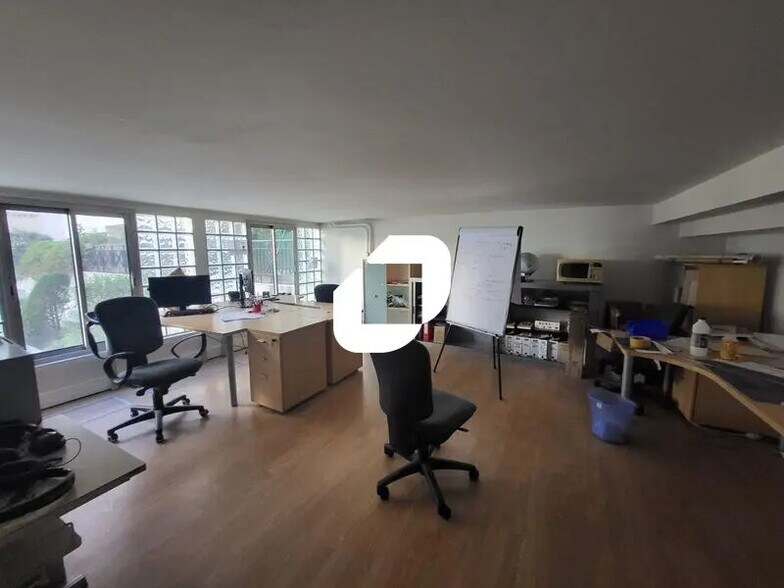 Local d’activités dans Montrouge à louer - Photo intérieure – Image 3 sur 10
