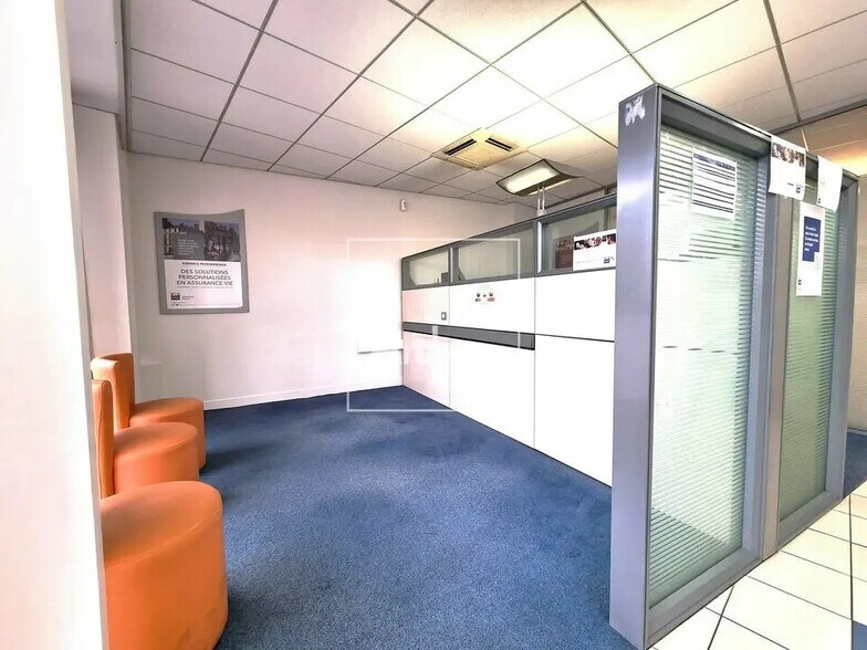Bureau dans Fontainebleau à louer - Photo intérieure – Image 3 sur 4