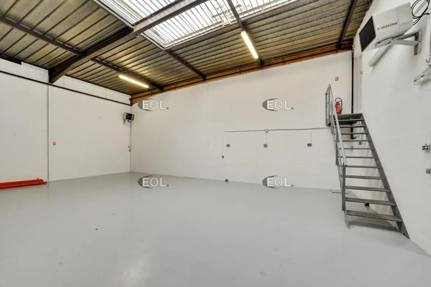 24 Avenue Des Bethunes, SAINT-OUEN-L'AUMONE à louer - Photo de l’immeuble – Image 3 sur 9