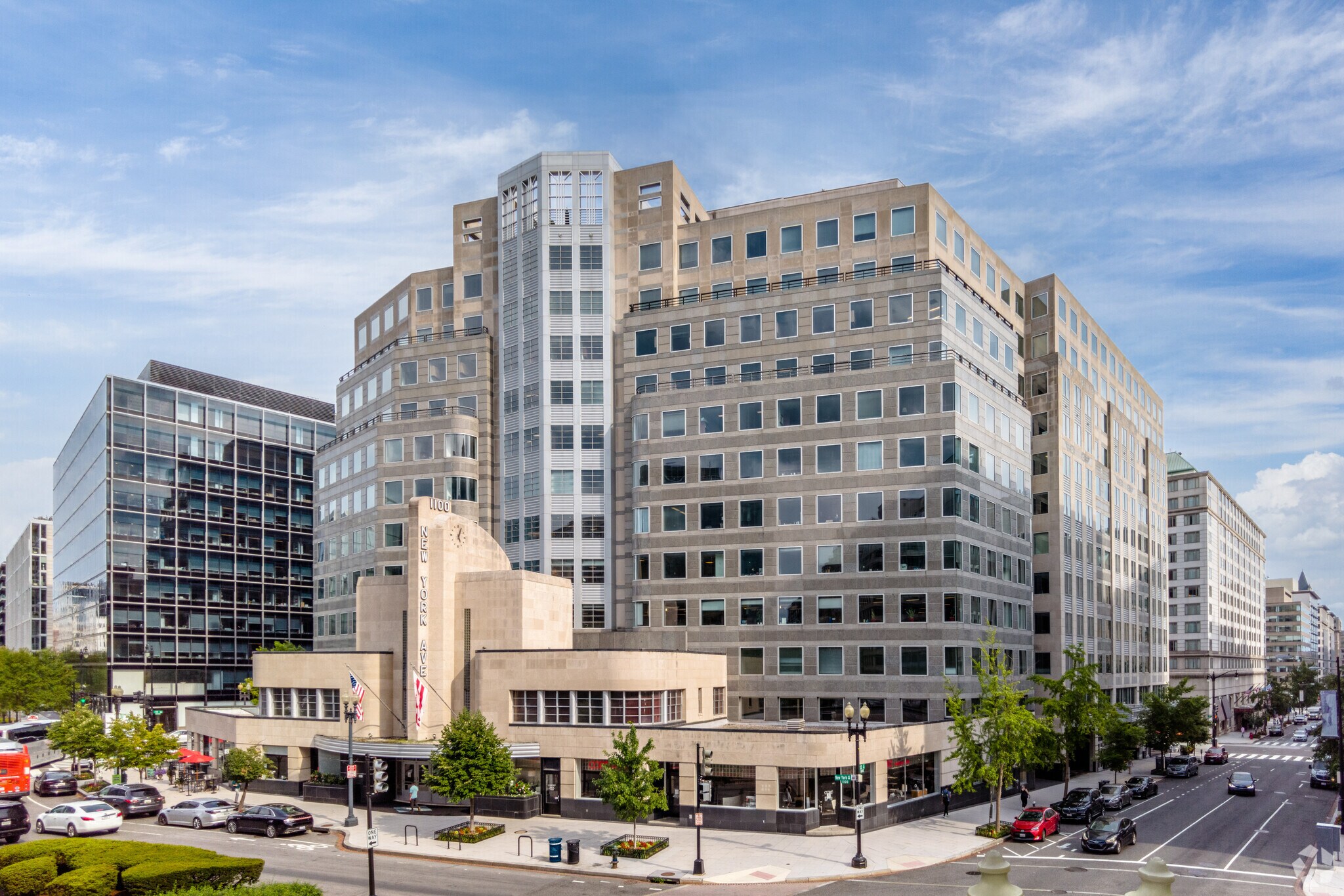 1100 New York Ave NW, Washington, DC à louer Photo principale– Image 1 sur 12