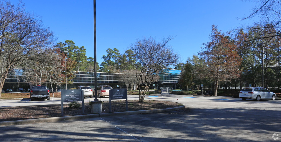 2700 Research Forest Dr, The Woodlands, TX à louer - Photo principale – Image 2 sur 22