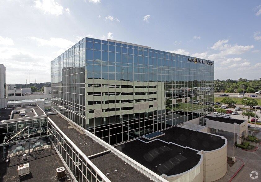 1631 N Loop Fwy W, Houston, TX à louer - Photo principale – Image 1 sur 4