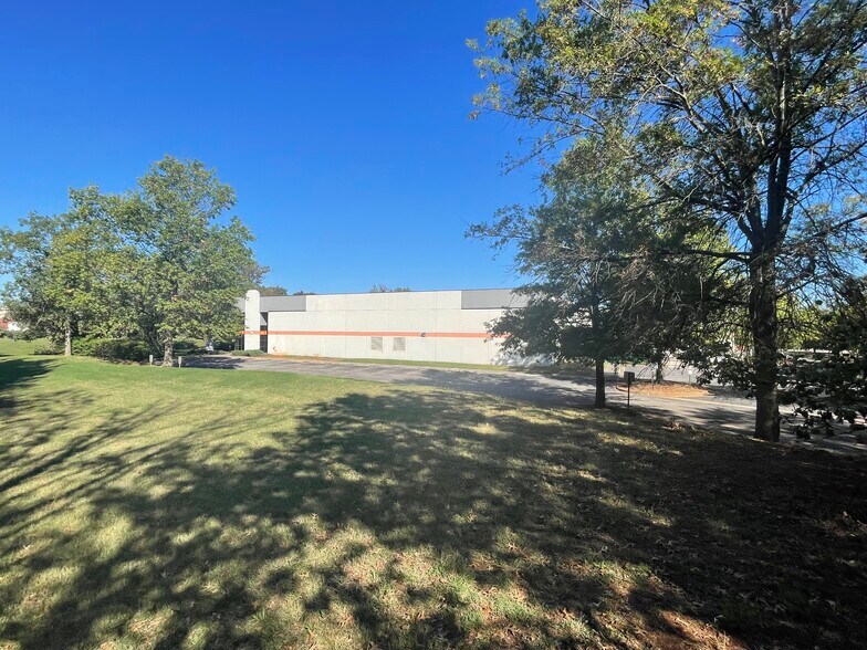 101 Electronics Blvd SW, Huntsville, AL à vendre - Photo de l’immeuble – Image 3 sur 6