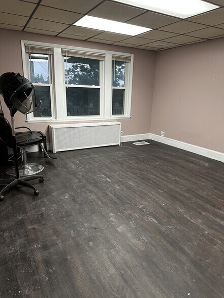 1231 Mohawk St, Utica, NY à louer - Photo intérieure – Image 2 sur 9