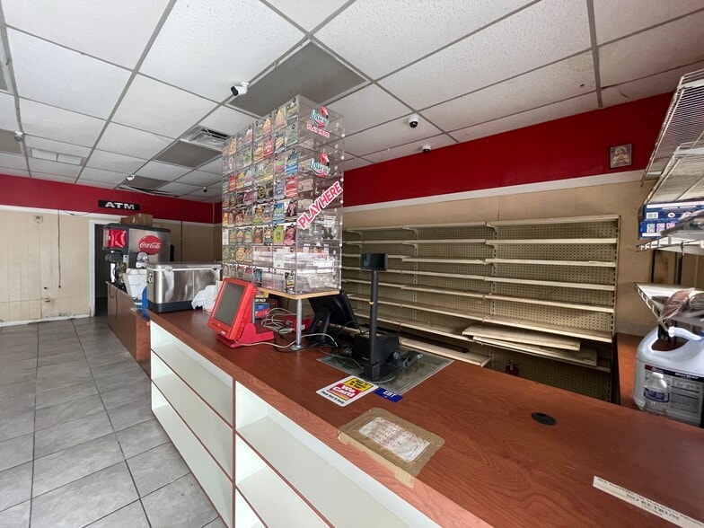 4525 Clarcona Ocoee Rd, Orlando, FL à louer - Photo intérieure – Image 2 sur 8