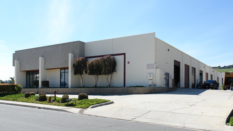 1200 Billy Mitchell Dr, El Cajon, CA à louer - Photo de l’immeuble – Image 3 sur 4