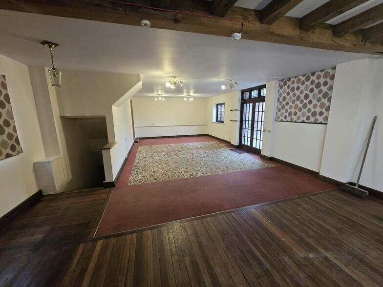 Bank St, Bishops Waltham à louer - Photo de l’immeuble – Image 2 sur 12