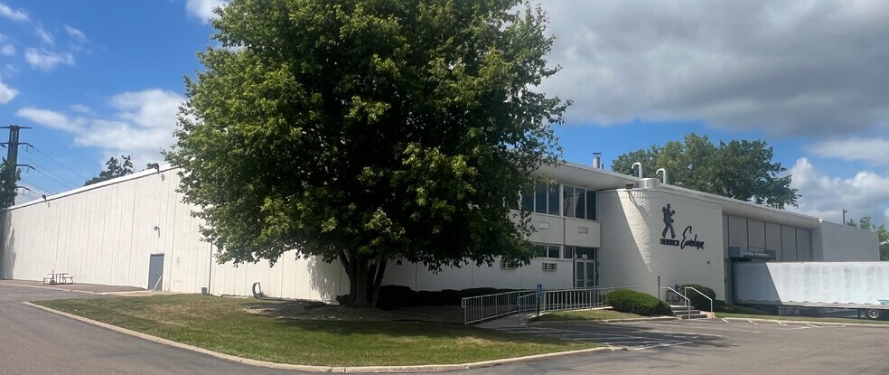 925 N Zane Ave, Golden Valley, MN à vendre - Photo de l’immeuble – Image 3 sur 11
