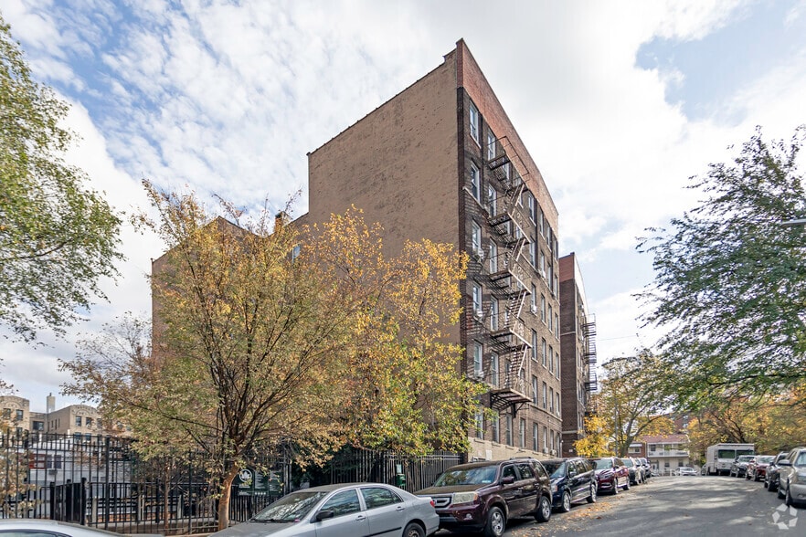 1860 Billingsley Ter, Bronx, NY à vendre - Photo principale – Image 1 sur 11