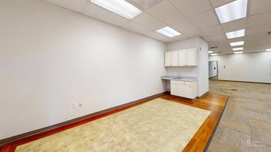 6320 Angus Dr, Raleigh, NC à louer Photo intérieure– Image 1 sur 8