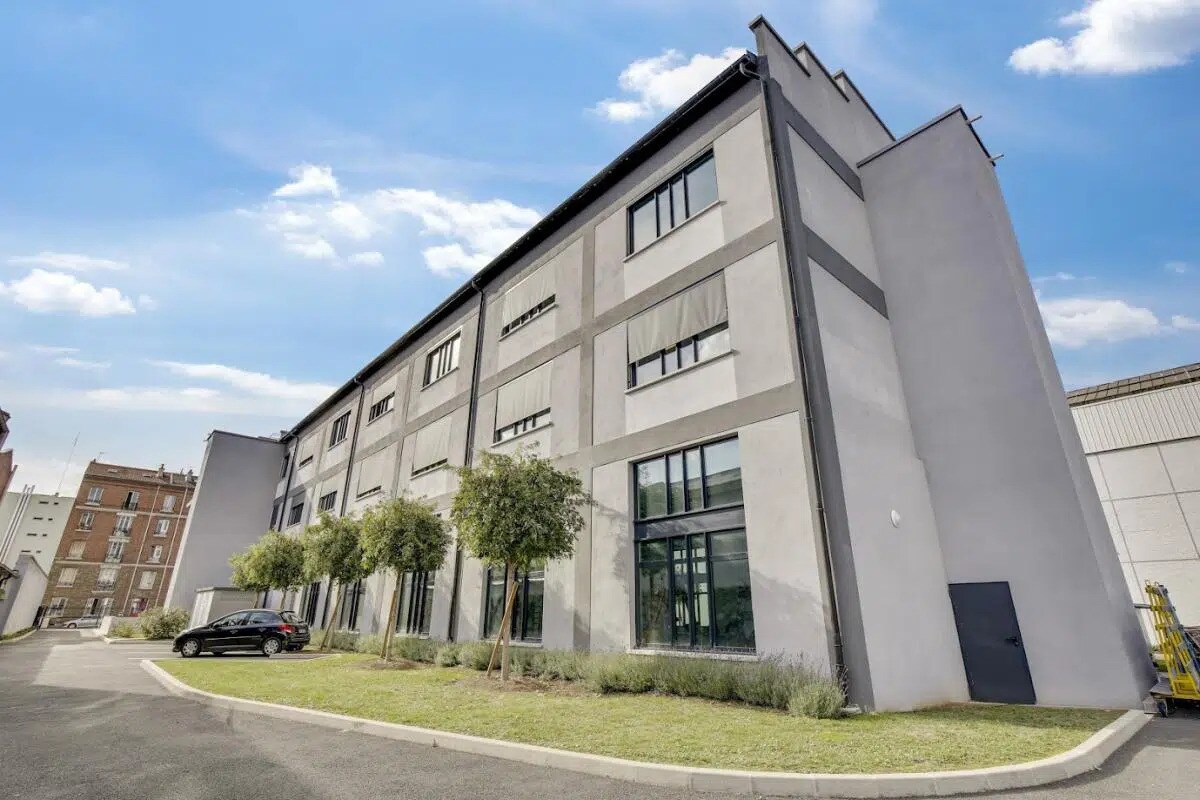 Industriel/Logistique dans Ivry-sur-Seine à louer Photo de l’immeuble– Image 1 sur 28