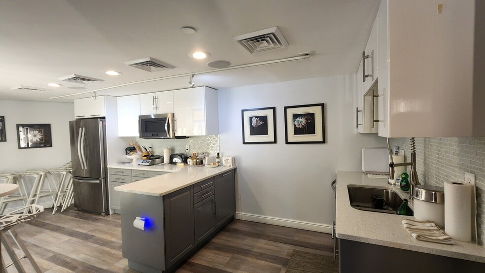 1350 Lawrence St, Denver, CO à vendre - Photo intérieure – Image 2 sur 8