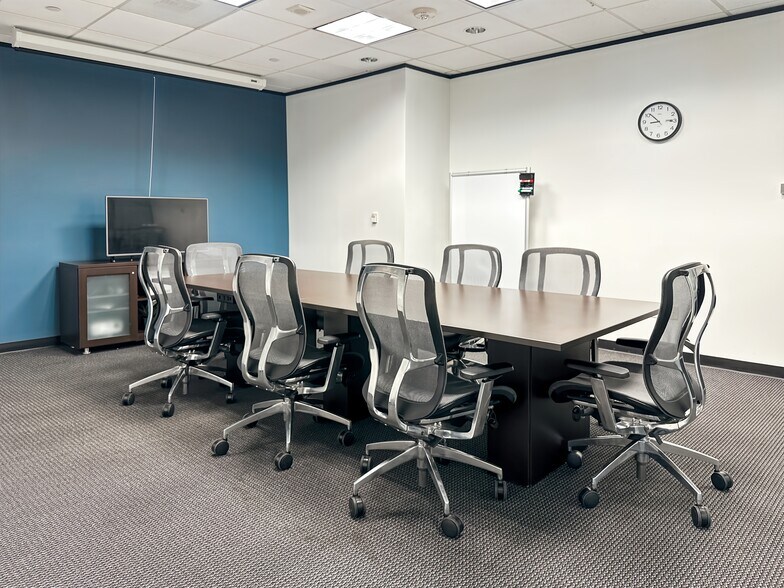 13201 Northwest Fwy, Houston, TX à louer - Photo intérieure – Image 2 sur 14