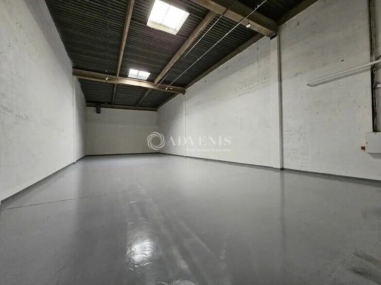 Local d’activités dans Gennevilliers à louer - Photo de l’immeuble – Image 2 sur 6