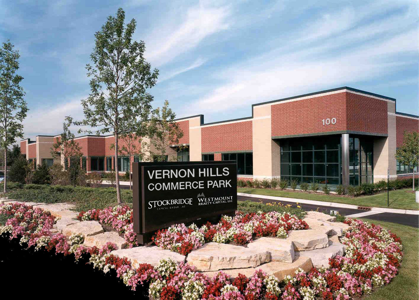 100 N Fairway Dr, Vernon Hills, IL à louer - Photo de l’immeuble – Image 1 sur 9