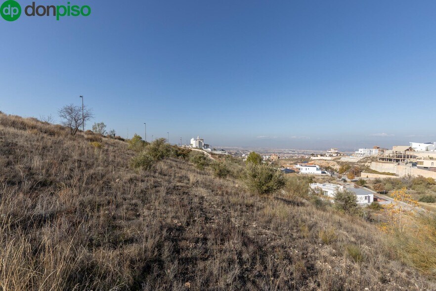 Calle Güevéjar, 6, La Zubia, Granada à vendre - Photo de l’immeuble – Image 2 sur 17