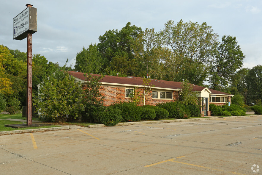 7521 N Telegraph Rd, Newport, MI à louer - Photo de l’immeuble – Image 3 sur 3