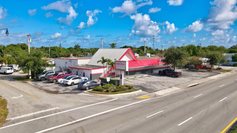 1631 E Sample Rd, Pompano Beach, FL à vendre - Photo principale – Image 1 sur 35