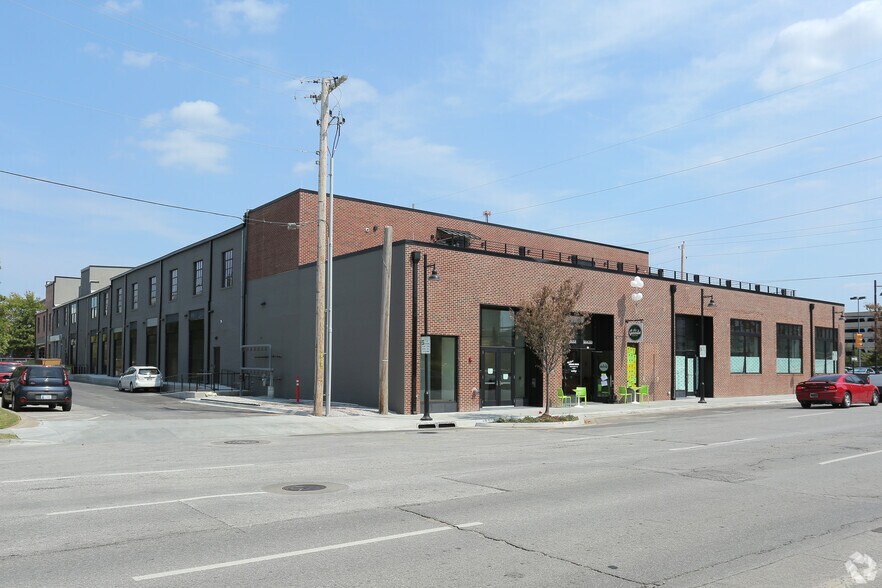 205-221 E Archer St, Tulsa, OK à louer - Photo de l’immeuble – Image 2 sur 4