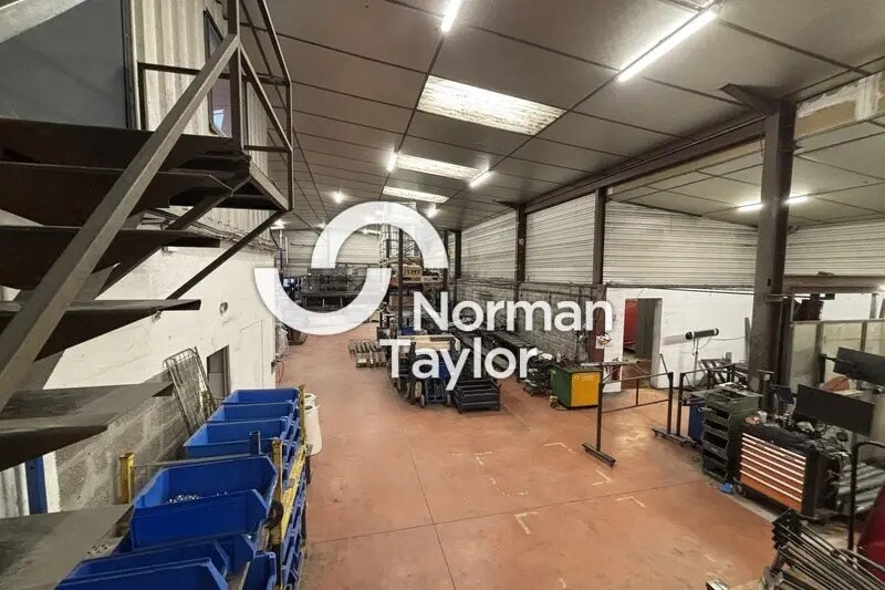 Local d'activités dans Montpellier à vendre - Photo de l’immeuble – Image 2 sur 7