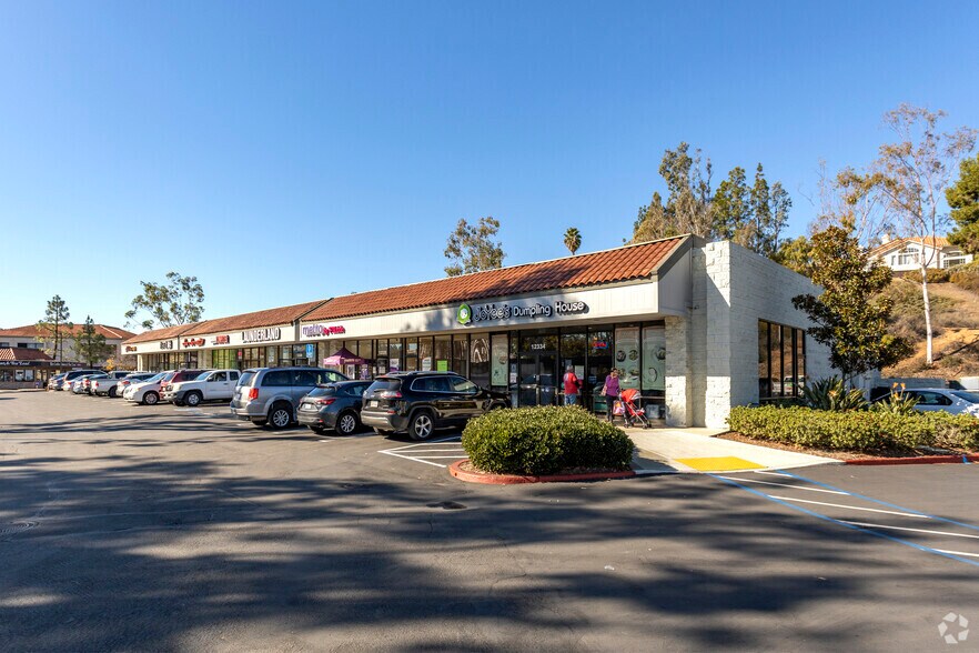 12316-12334 Poway Rd, Poway, CA à vendre - Photo de l’immeuble – Image 2 sur 6