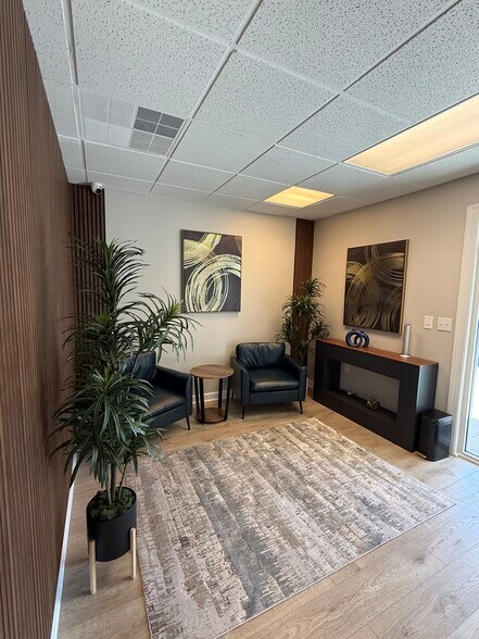 10021 Park Cedar Dr, Charlotte, NC à louer - Hall d’entrée – Image 1 sur 24