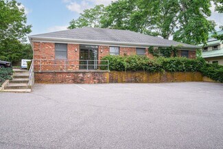Plus de détails pour 135 Windmill Ln, Southampton, NY - Bureau à vendre