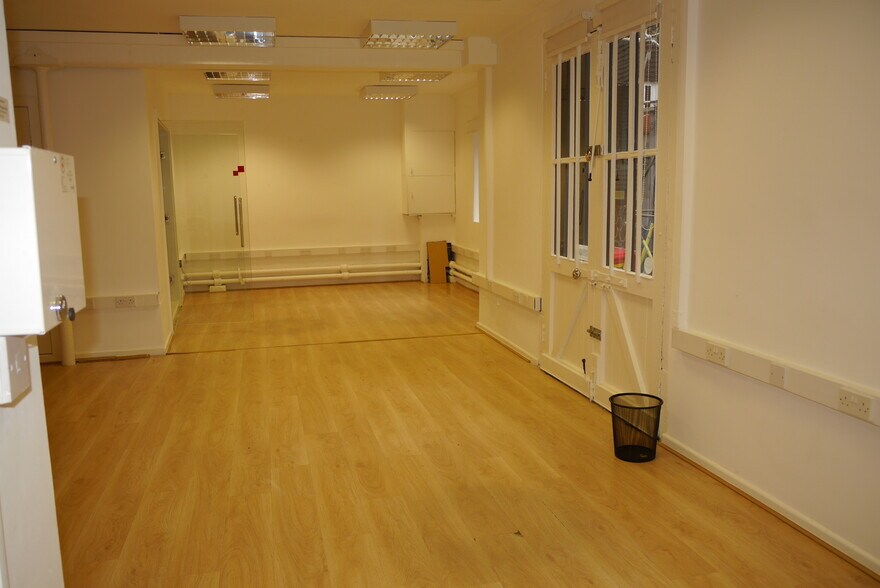 11 Jew St, Brighton à louer - Photo de l’immeuble – Image 3 sur 4