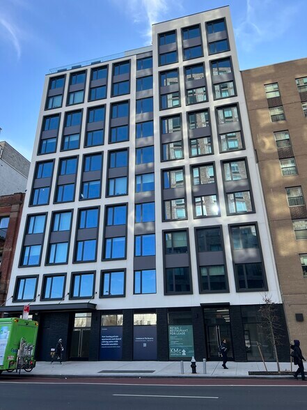 212 E 125th St, New York, NY à louer - Photo de l’immeuble – Image 2 sur 2