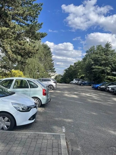 Bureau dans Écully à vendre - Photo de l’immeuble – Image 3 sur 3