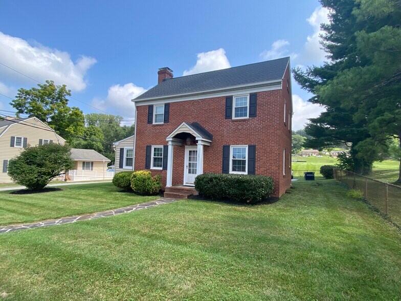 10611 York Rd, Cockeysville, MD à vendre - Photo de l’immeuble – Image 2 sur 7