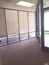 2900 Sonoma Blvd, Vallejo, CA à louer Photo intérieure– Image 2 sur 20