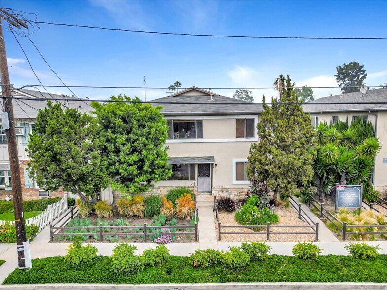 13453-13459 Moorpark St, Sherman Oaks, CA à vendre - Photo de l’immeuble – Image 2 sur 16
