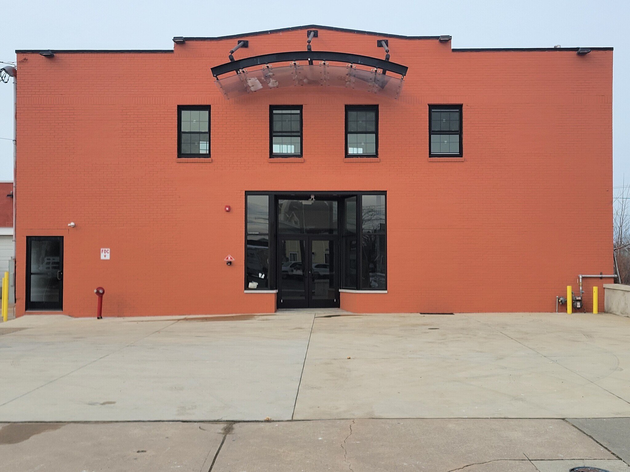 111 S Main St, Neptune, NJ à louer Photo de l’immeuble– Image 1 sur 11