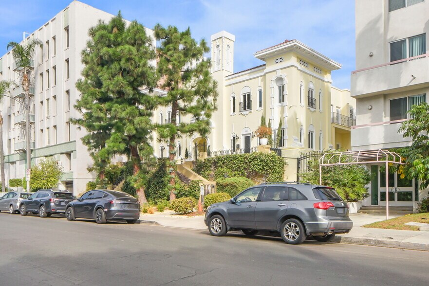 320 S Kingsley Dr, Los Angeles, CA à vendre - Photo de l’immeuble – Image 3 sur 18