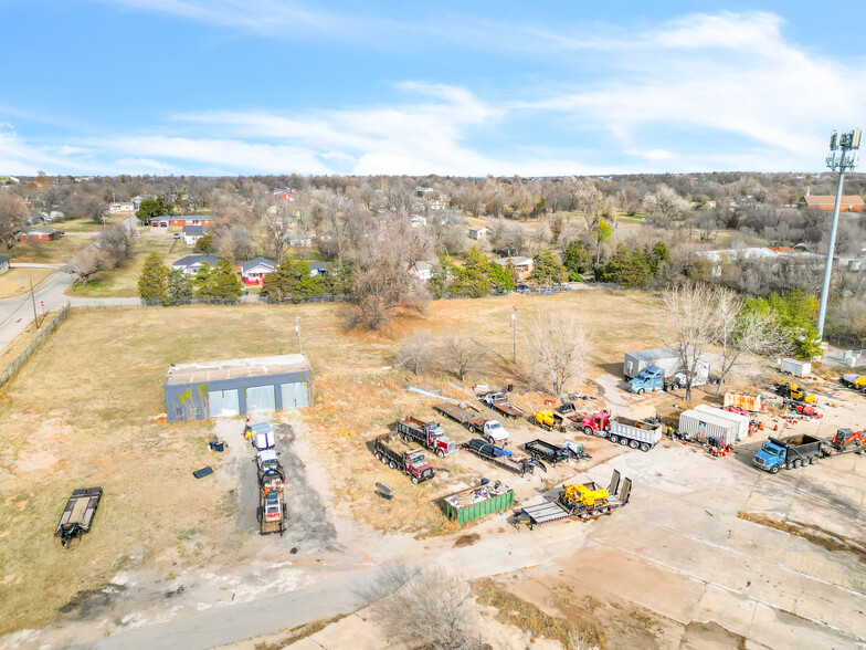 1218 N Irving St, Oklahoma City, OK à vendre - Photo principale – Image 2 sur 8