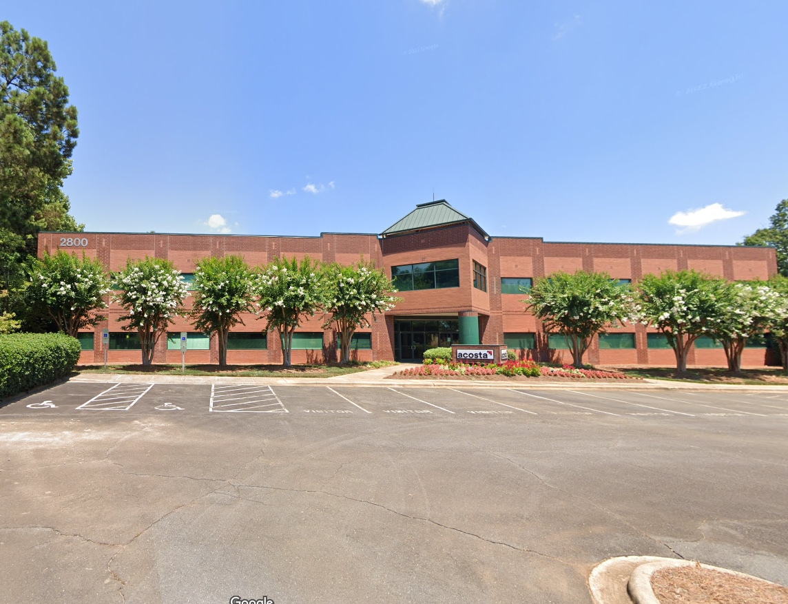 2800 Westoak Dr, Charlotte, NC à louer Photo principale– Image 1 sur 7