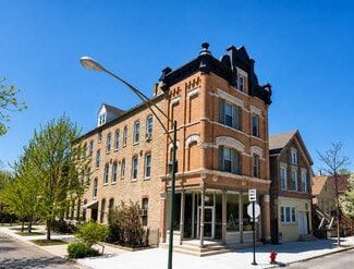 Plus de détails pour 2100 N Hoyne Ave, Chicago, IL - Logement à vendre